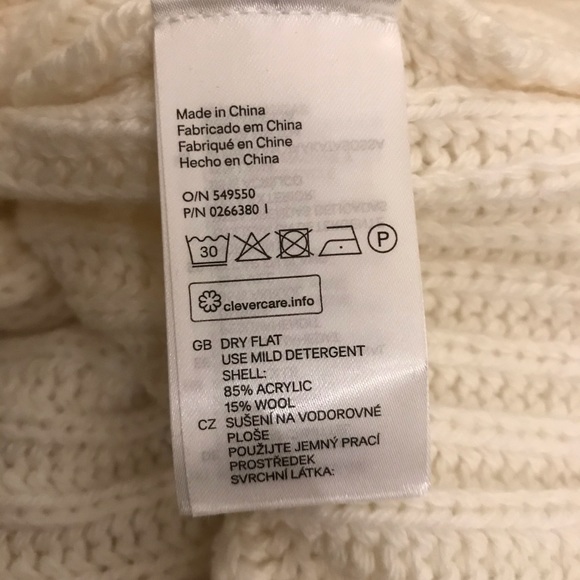 H&M- Wool Blend Knit Pencil Skirt - Picture 3 of 3